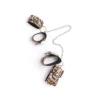 ESPOSAS DE MANO Y TOBILLO CON CADENA LARGA - ECO CUERO  ANIMAL PRINT DORADO