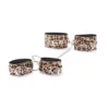 ESPOSAS DE MANO Y TOBILLO CON CADENA LARGA - ECO CUERO  ANIMAL PRINT DORADO